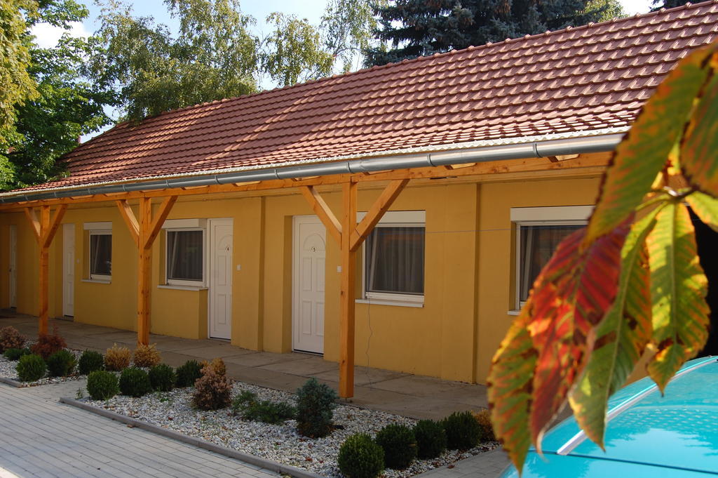 Belvarosi Rezidencia Papa Exterior photo